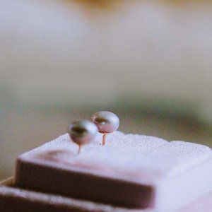 3/$25 🏷️Genuine Graytone Freshwater Pearl Earrings Studs Minimal Pearl earrings